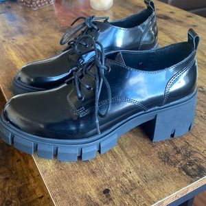 Steve Madden lace-up platform Oxfords